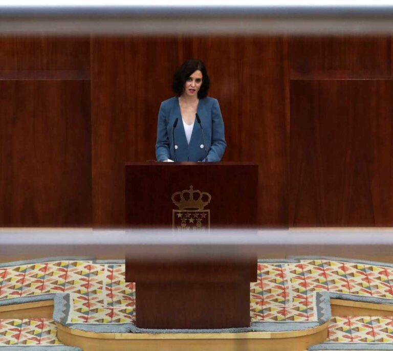 La Autoridad Fiscal advierte a Ayuso: Madrid tiene que recortar el gasto