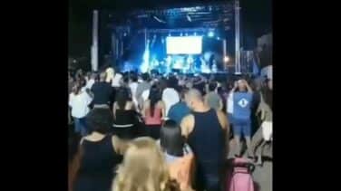 Se desploma el escenario en pleno concierto en las fiestas de Serranillos del Valle
