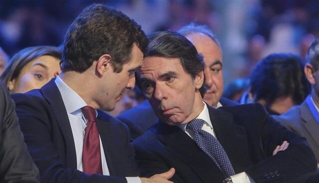 El líder del PP, Pablo Casado y el ex presidente del Gobierno José María Aznar