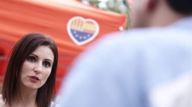 Ciudadanos se reunirá con Torra "si quita" la pancarta por los presos