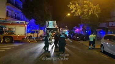 Mueren dos personas mientras dormían en un incendio de su vivienda de Sevilla