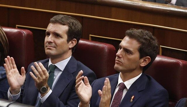 Pablo Casado y Albert Rivera, en el Congreso de los Diputados.