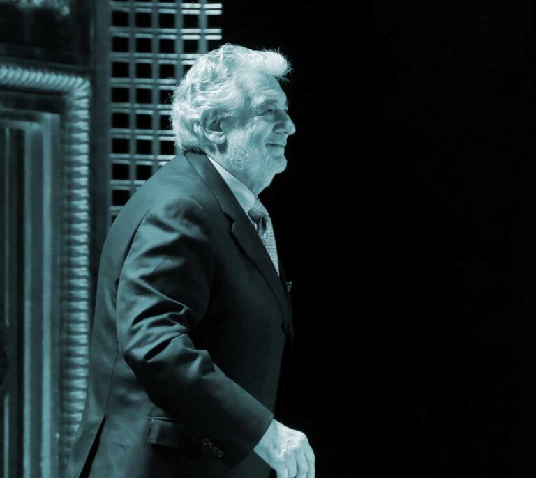 El caso Plácido Domingo o cuando Carmen Calvo llamó "héroe popular" a El Fary