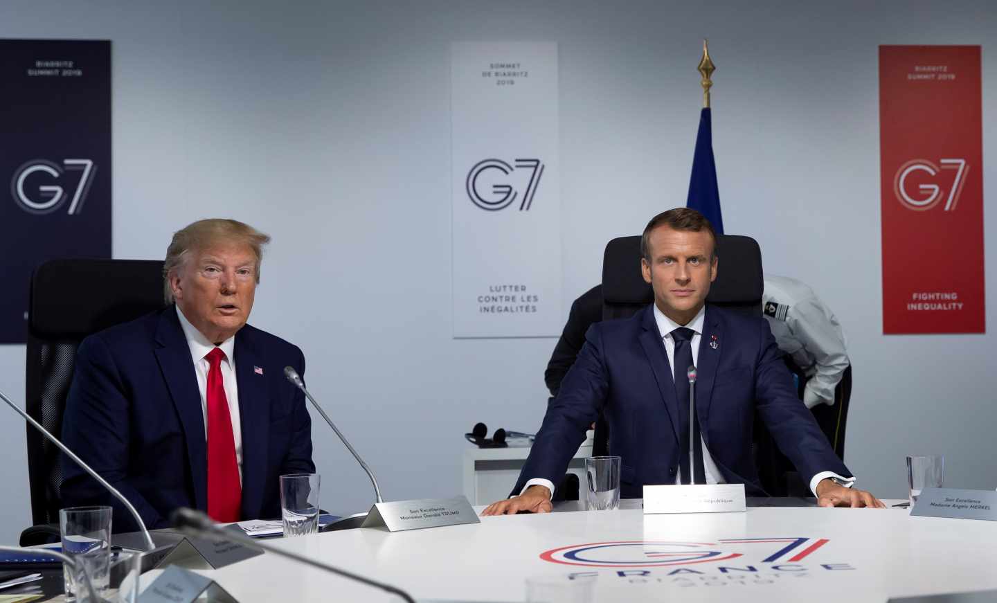 El presidente francés, Emmanuel Macron, anfritrión del G7, junto a Donald Trump, en Biarritz.