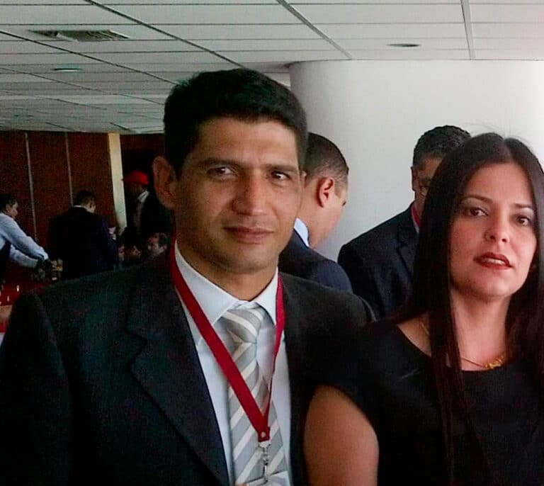 "El chavismo mató al capitán Acosta, mi marido, para amedrentar a los militares"