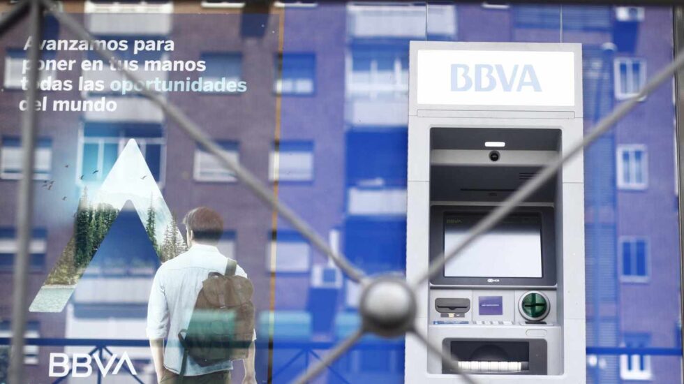 Moody's avisa a BBVA: el golpe a su reputación podría dañar su solvencia.