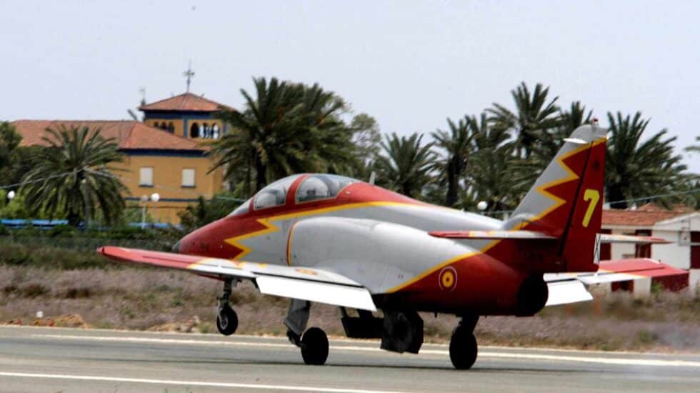 Fotografía de archivo de un avión CASA C-101 del Ejército del Aire.