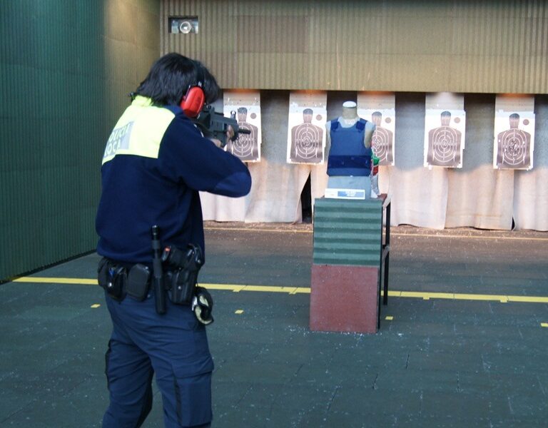 Alerta en la Policía por el "grave" desabastecimiento de chalecos antibalas
