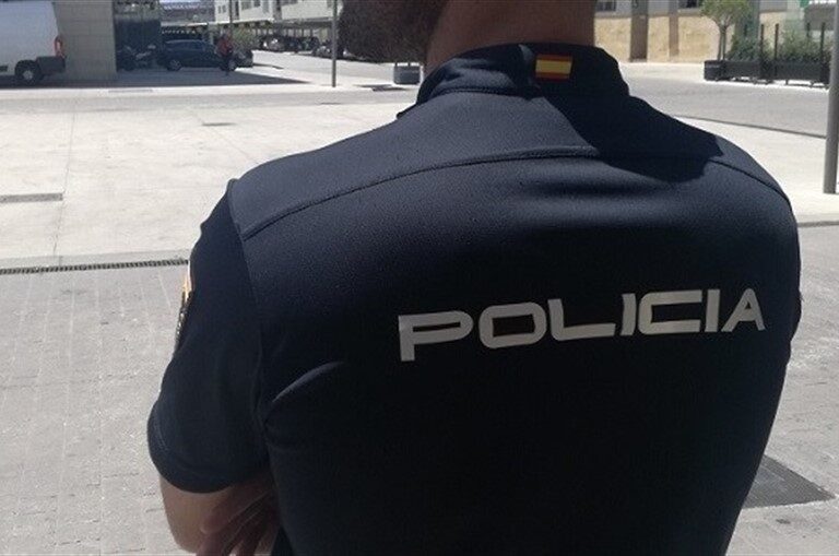 Dos heridos por una explosión en una gasolinera del centro de Cartagena (Murcia)
