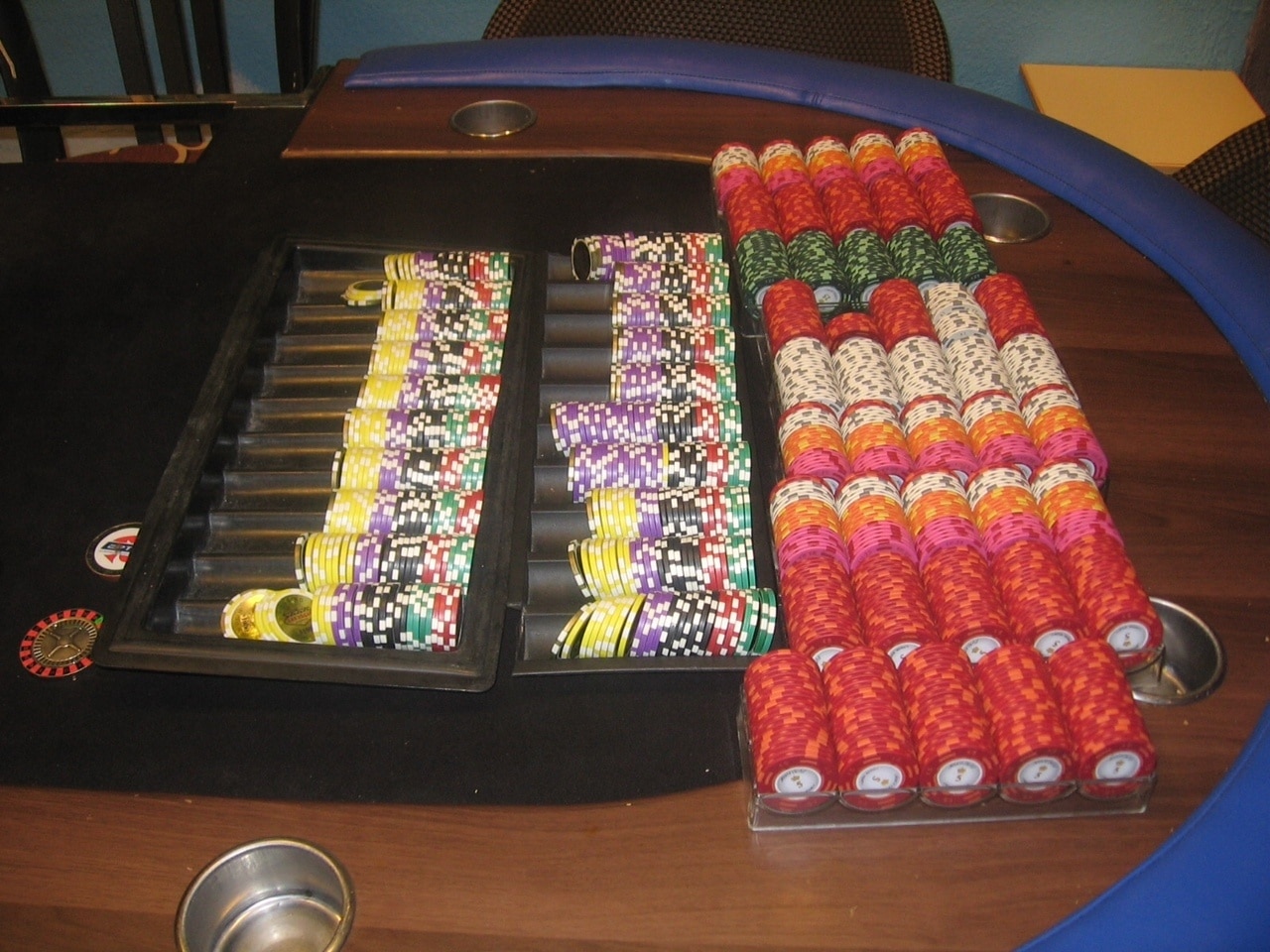Fichas intervenidas en una partida ilegal de poker.