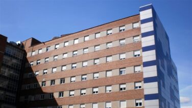 Muere una mujer tras saltar de un cuarto piso para huir de un incendio en su vivienda