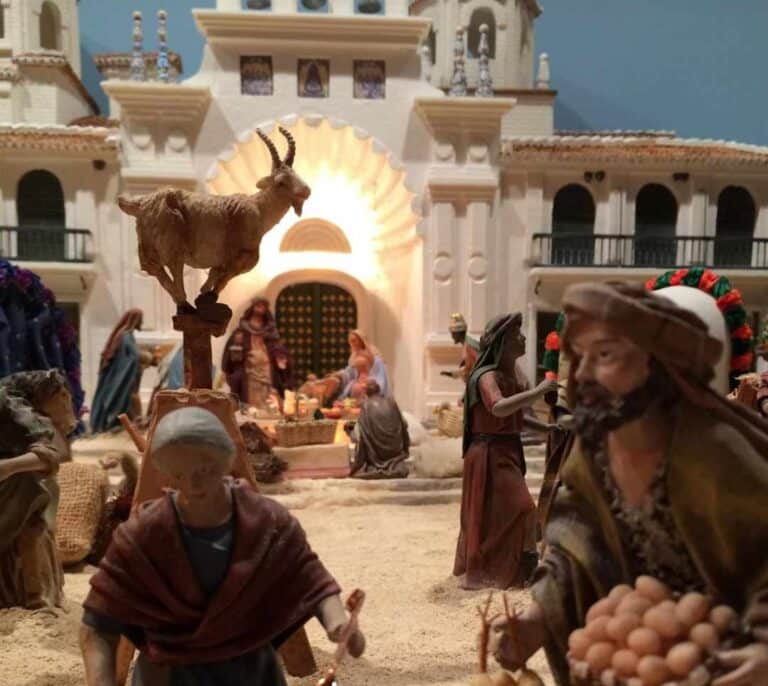 Huétor Tájar (Granada) comienza a montar su belén navideño de 100 metros cuadrados