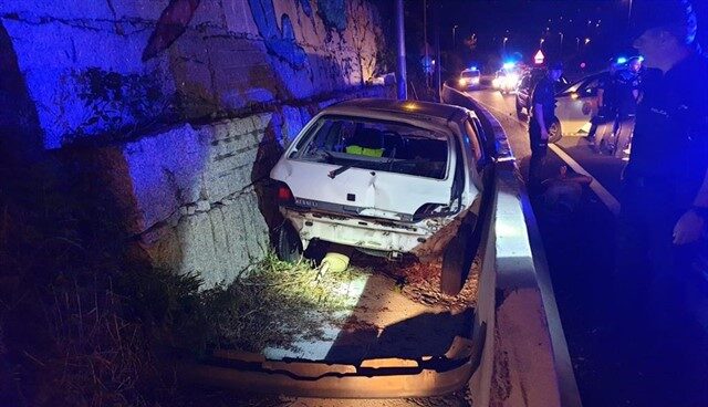 Vehículo accidentado en Vigo