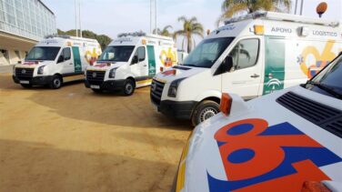 Muere tras salirse con su furgoneta de la carretera y caer por un desnivel en Sevilla