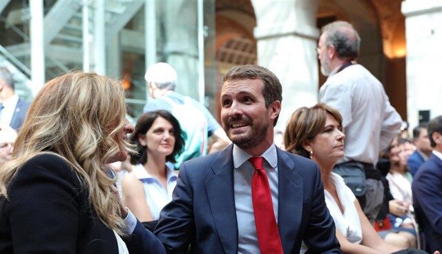 Pablo Casado durante la toma de posesión de Ayuso.