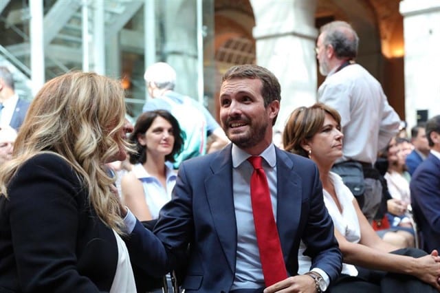 Pablo Casado durante la toma de posesión de Ayuso.