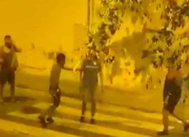 Tres hombres protagonizan una pelea con cuchillos de varias horas en Barcelona
