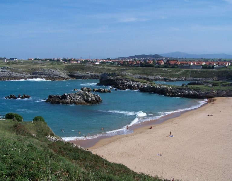 Cerradas dos playas cántabras por afecciones de origen desconocido en bañistas