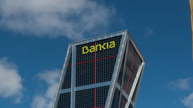 El derrumbe en bolsa de Bankia eleva la factura de su rescate a 18.000 millones.