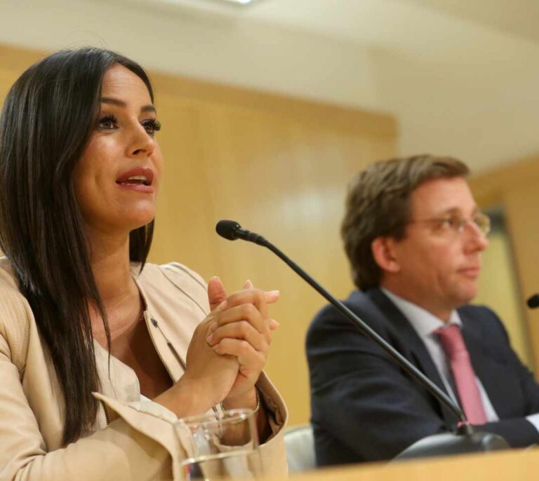 Vox abre las primeras grietas en Cibeles