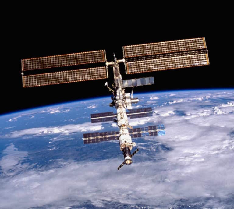 Estados Unidos acusa a Rusia de detonar un satélite y poner en peligro la Estación Espacial Internacional