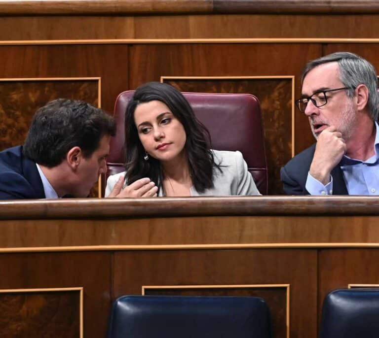 Críticos de Cs cargan contra el "despilfarro" en las administraciones donde gobiernan