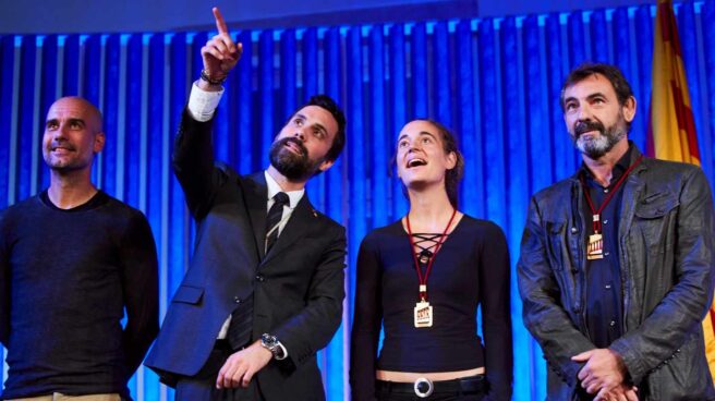 Guardiola, junto a Roger Torrent, Carola Rackete y Óscar Camps (Open Arms).