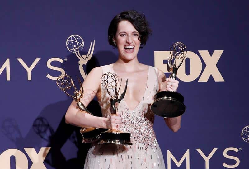 Phoebe Waller-Bridge tiene los premios Emmy por Mejor actriz principal en una serie de comedia, Mejor guion en serie de comedia y Mejor serie de comedia todo por 'Fleabag' en la 71a ceremonia anual de Primetime Emmy Awards celebrada en el Teatro Microsoft en Los Ángeles, California, Estados Unidos, 22 de septiembre de 2019.