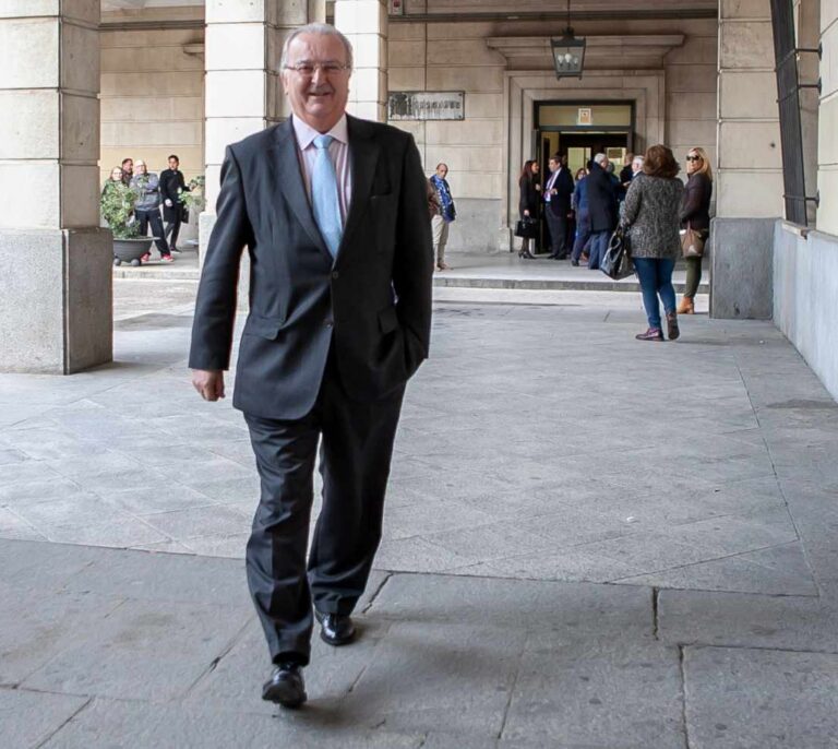 El ex consejero Antonio Fernández será investigado en una segunda pieza de los ERE