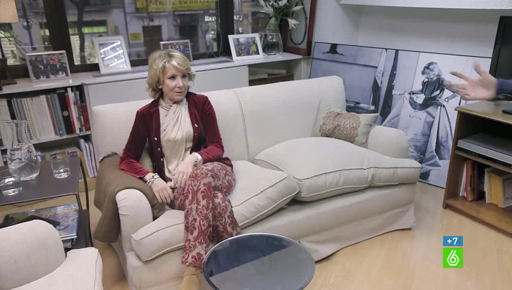 Esperanza Aguirre, en su despacho durante una entrevista en 'Salvados' (La Sexta)