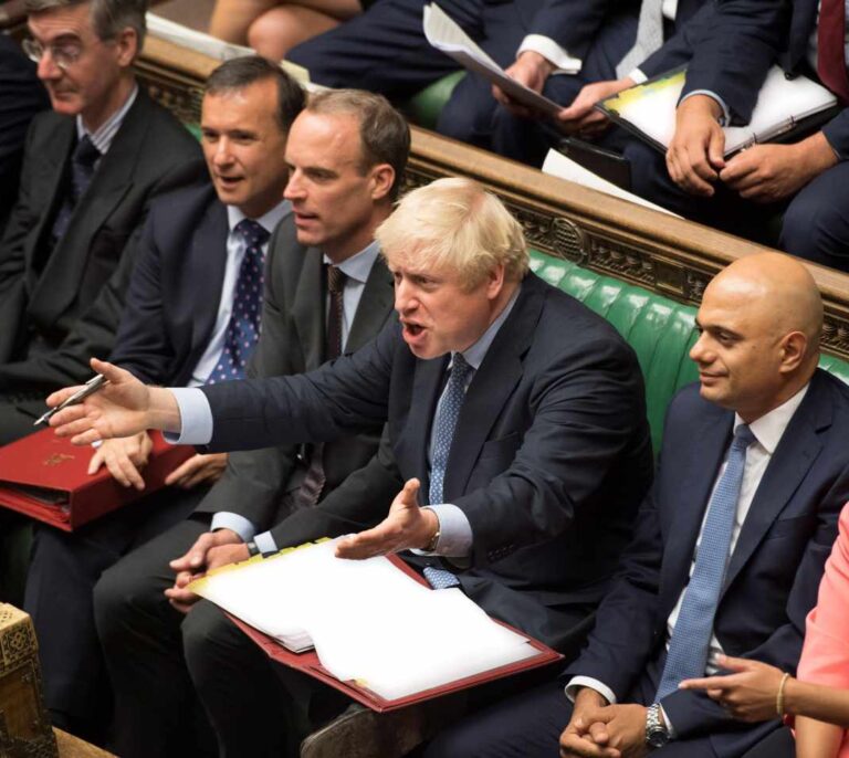 El Parlamento británico rechaza convocar las elecciones que reclamaba Boris Johnson