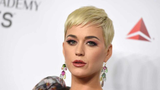 Katy Perry estrena el videoclip de su última canción 'Small Talk'