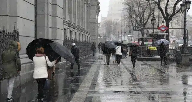 Alerta amarilla por fuertes lluvias y tormentas para este fin de semana en Madrid