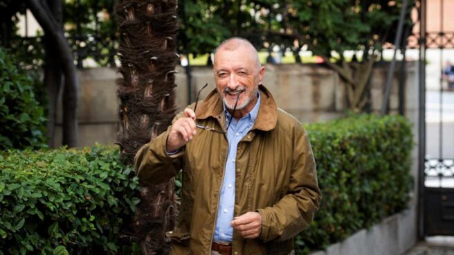 Pérez-Reverte cree que en España se procura "destruir" la inteligencia