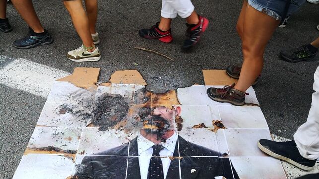 Foto quemada de Felipe VI.