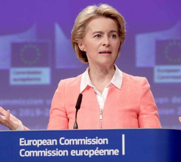 La Comisión Europea propone destinar 100.000 millones para el empleo en la UE