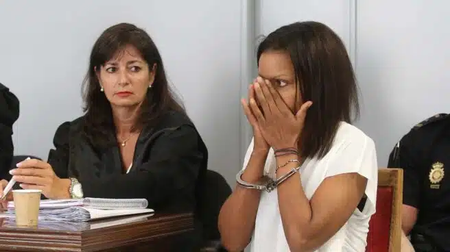 Ana Julia rompe a llorar en el juicio y la Fiscalía le acusa de asesinar a Gabriel "a sangre fría"