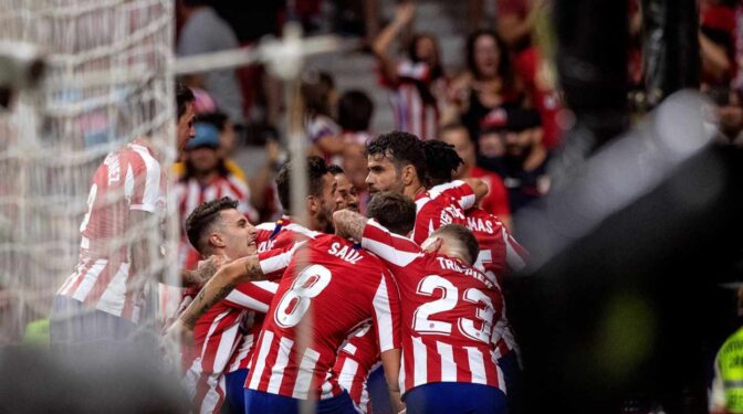 Vodafone y Orange pierden 845.000 clientes en un año en plena guerra del fútbol