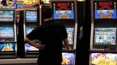 La Comunidad de Madrid suspende la apertura de nuevas casas de apuestas