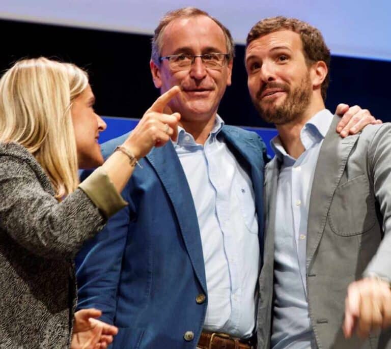 Casado urge a unir la derecha "para ganar" en el acto de 'desagravio' al PP vasco