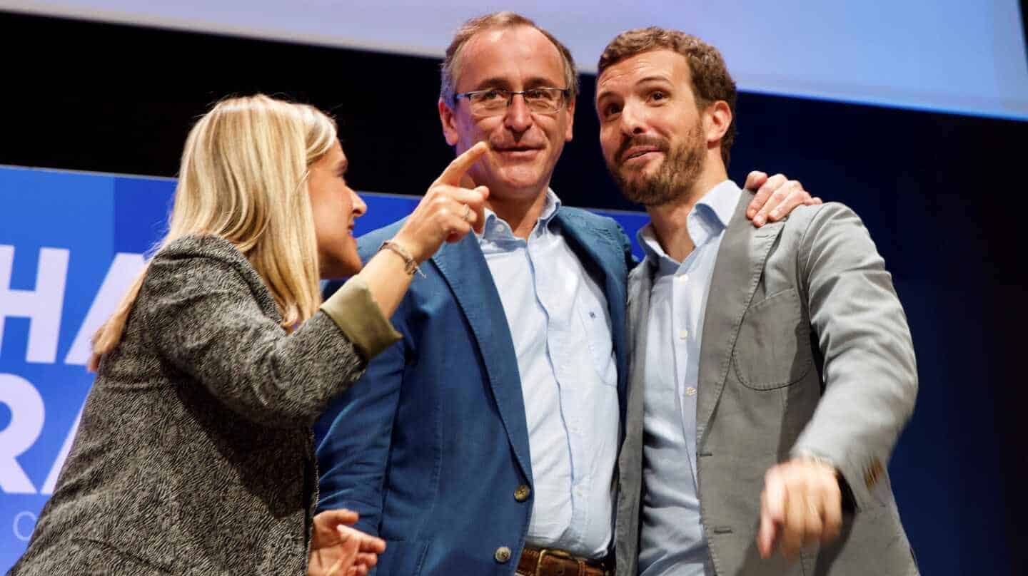 Casado urge a unir la derecha "para ganar" en el acto de 'desagravio' al PP vasco