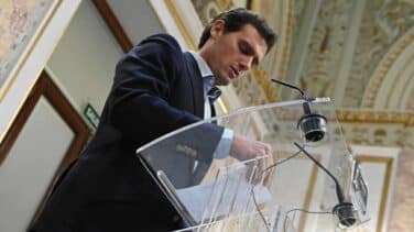 Rivera denuncia que RTVE invitó a Cs a "hablar con Moncloa" para pedir el 'cara a cara' con Sánchez