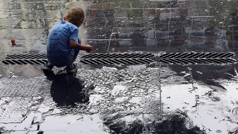 Cataluña, en guardia por la lluvia: la Generalitat activa la alerta de inundaciones