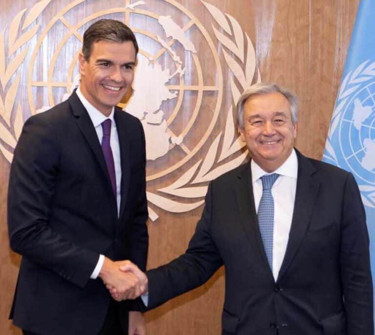 Sánchez: "Lo que tiene que hacer Torra es condenar la violencia"
