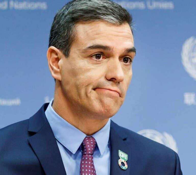 Sánchez responde a la irrupción de Errejón intentando pescar votos por su derecha