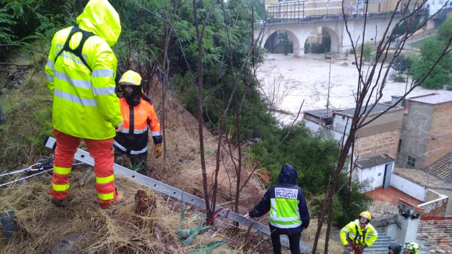 Policías nacionales piden condecoraciones por su actuación en las riadas de Levante