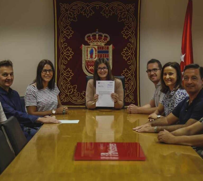 El PSOE abre la vía para expulsar del partido a la alcaldesa de Móstoles