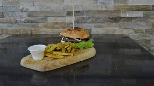 cropped-burger-2811118_960_720.jpg