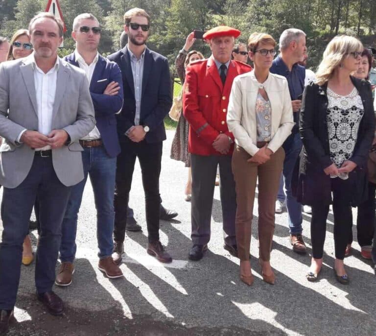 El Gobierno de Navarra afea a una víctima que negó el saludo a Chivite que "es de Vox"