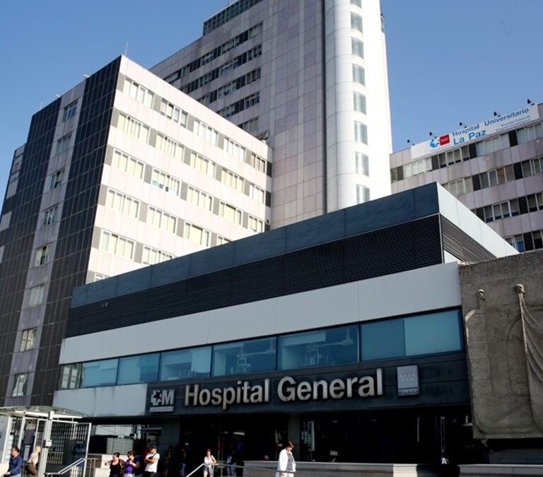 Una mujer se lanza desde un balcón con su hija de dos años en Madrid